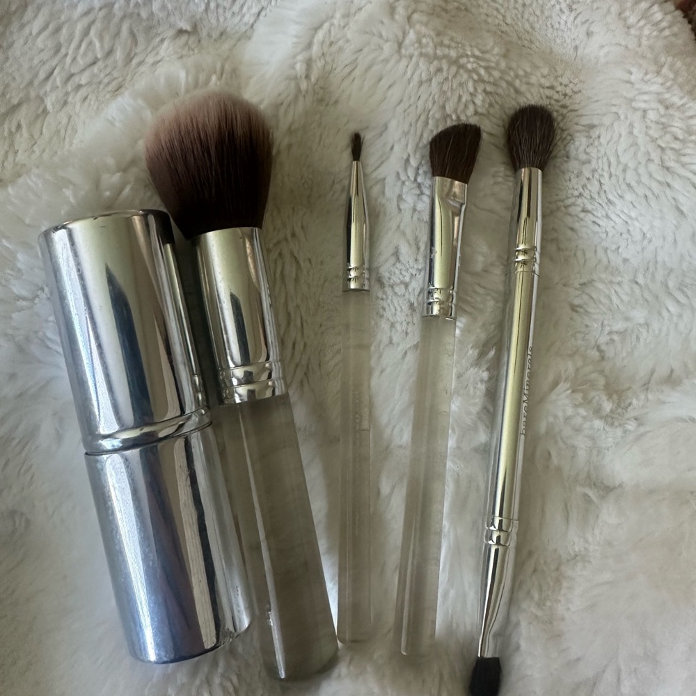Bareminerals escentuals & Victoria’s Secret Silver Makeup Brush Set
